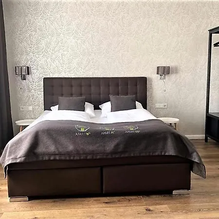 Hotel Apartm3 Am Park 4*