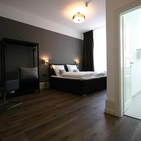 Apartm3 Am Park Hotel 4*