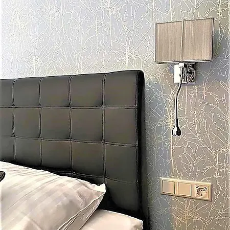 Apartm3 Am Park Hotel 4*