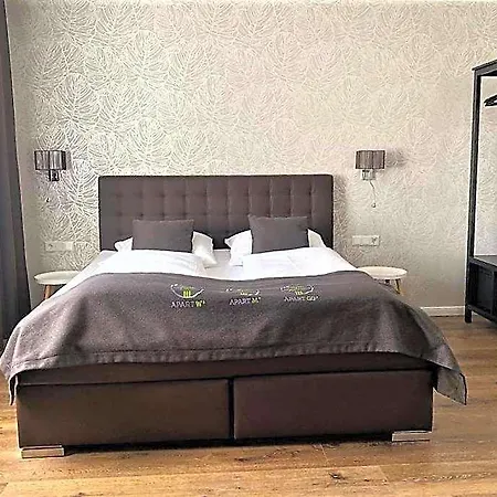 Apartm3 Am Park 4*