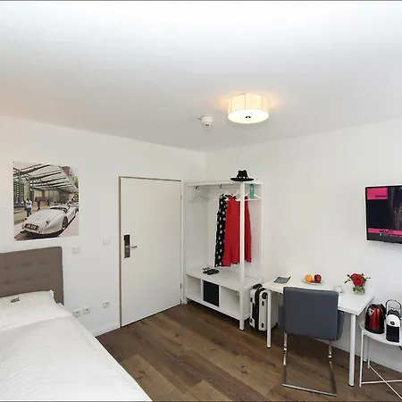 Hotel Apartm3 Am Park 4*